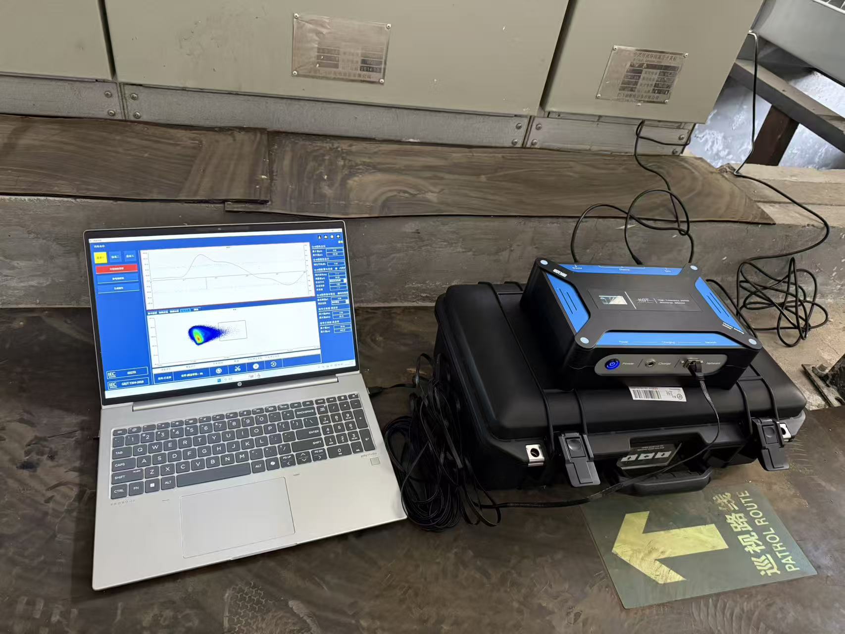 高頻電纜局放測試儀在變電站測試現(xiàn)場